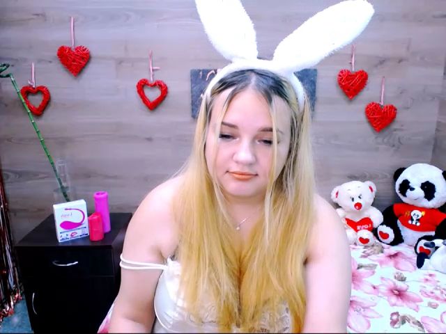 Live sex webcam photo for Cheryl_Sky #255956788