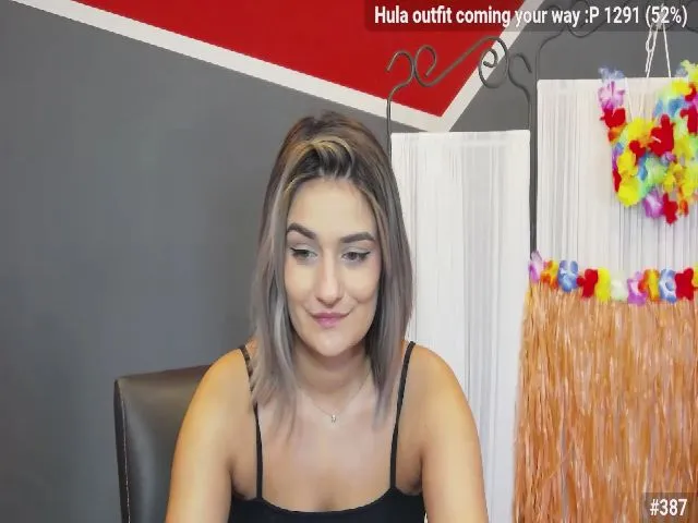 Live sex webcam photo for SecretAmber #259987631