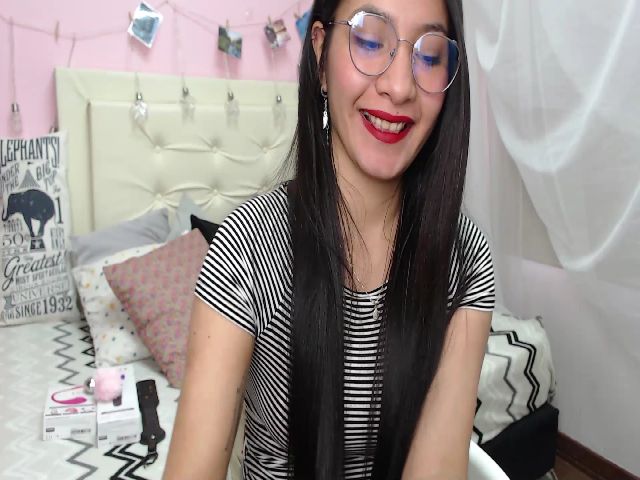 Live sex webcam photo for Pia_Smith_ #253835741