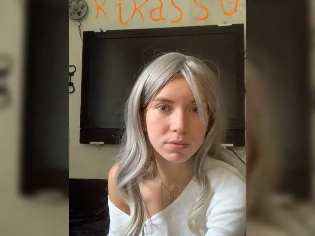 Live sex webcam photo for kika-Co #250938589