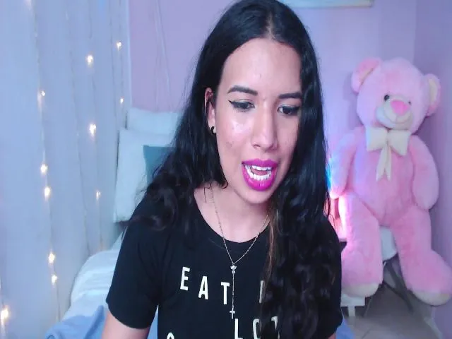 Live sex webcam photo for Dulce_maria_y #256582531