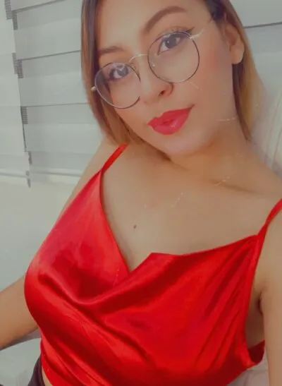 Live sex webcam photo for Rehanaa_ #241696450