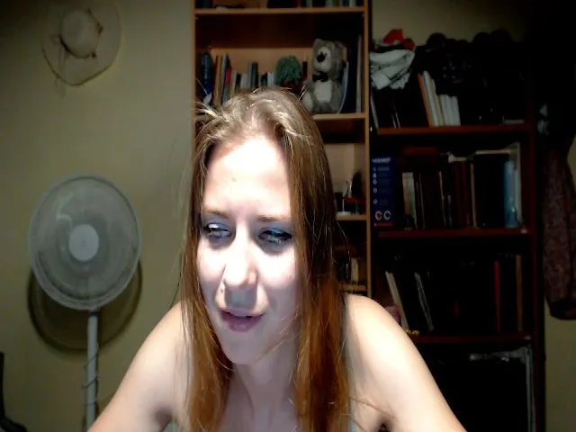 Live sex webcam photo for WinterGoddess #255490405