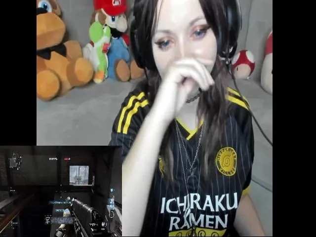 Live sex webcam photo for PrincessBluu #265158807