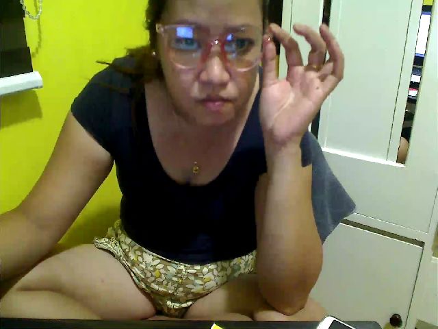 Live sex webcam photo for LiL_Spermaid #264103224