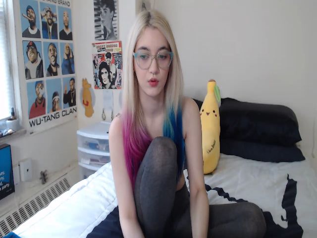 Live sex webcam photo for AnnaTame #264453252