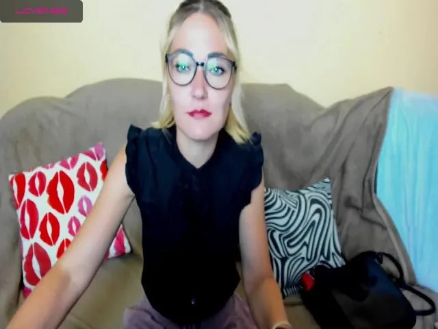 Live sex webcam photo for SecretDream #261961549