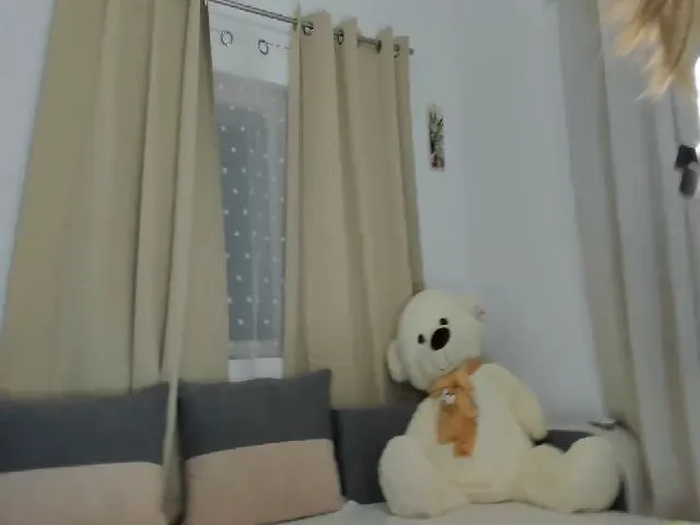 Live sex webcam photo for Sellena_Girl #253266681