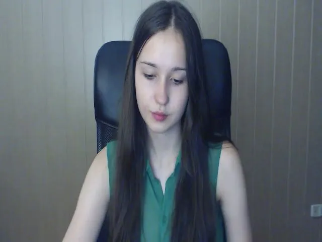 Live sex webcam photo for CuddliesKriss #253786699