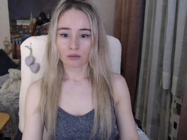 Live sex webcam photo for xyliganka777 #241365959