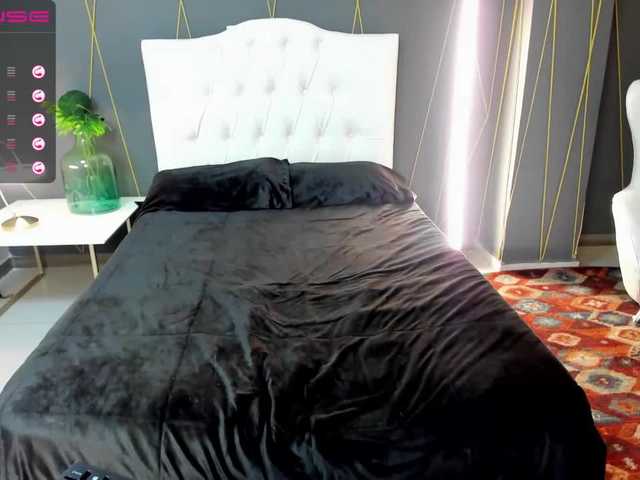 Live sex webcam photo for DANIELARIVERA #240905929