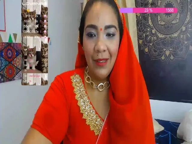 Live sex webcam photo for IndianMama #253107779