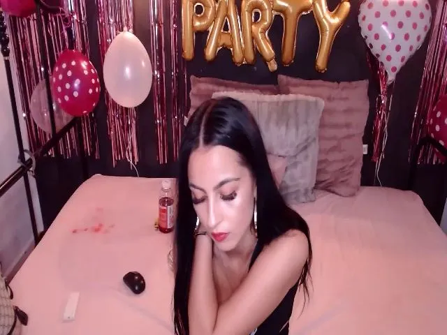 Live sex webcam photo for Ivye_sweet #263961167
