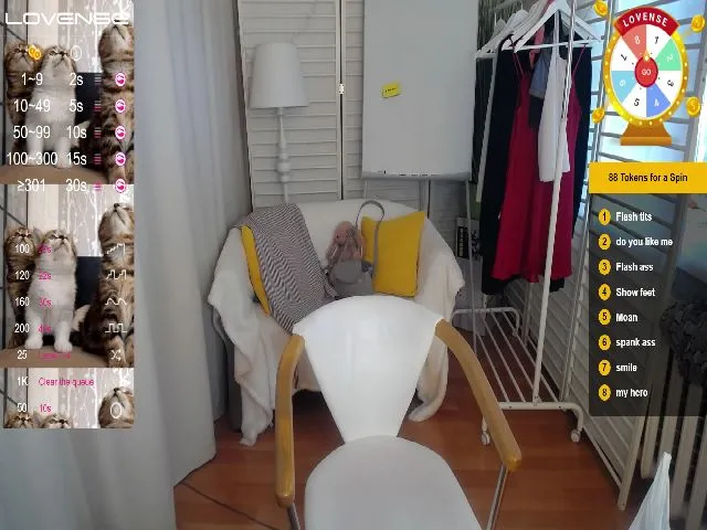 Live sex webcam photo for StayWild21 #255653780