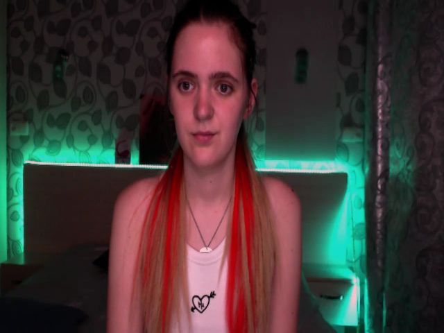 Live sex webcam photo for Ella_Hudson #254957543