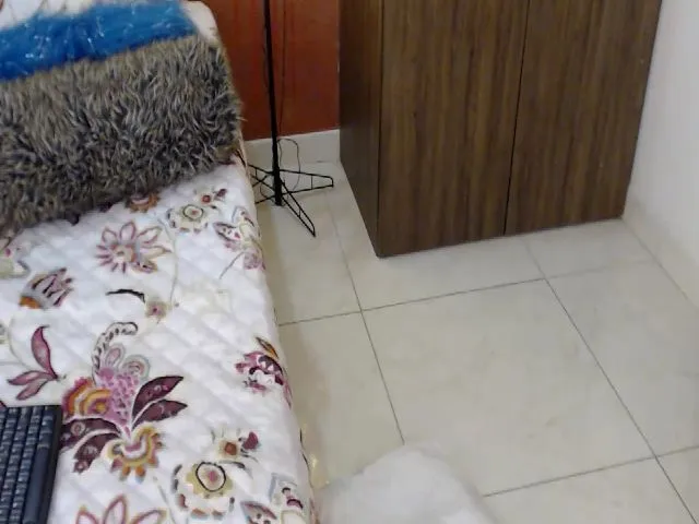 Live sex webcam photo for Forevermanu #260784046