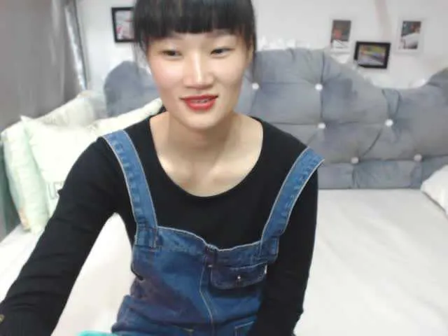 Live sex webcam photo for AnneDXM #240905228