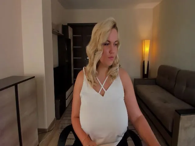 Live sex webcam photo for Enjoyy #255925937