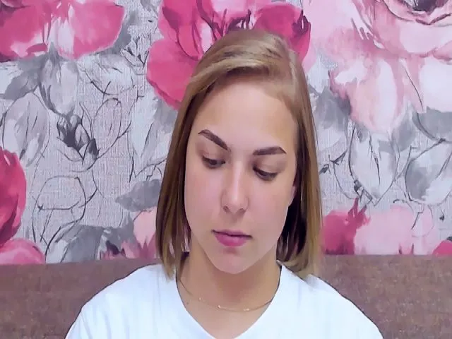 Live sex webcam photo for TataArdent #261709272