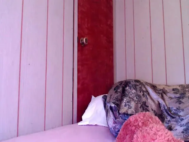 Live sex webcam photo for Smallpurl #256052544