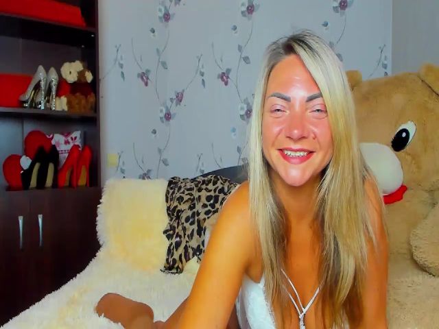 Live sex webcam photo for Alisa_Sims #252711358