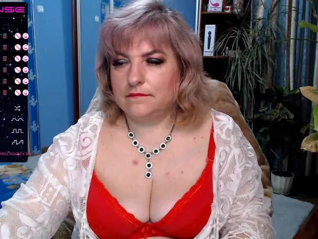 Live sex webcam photo for SmileOfAngel #241340827