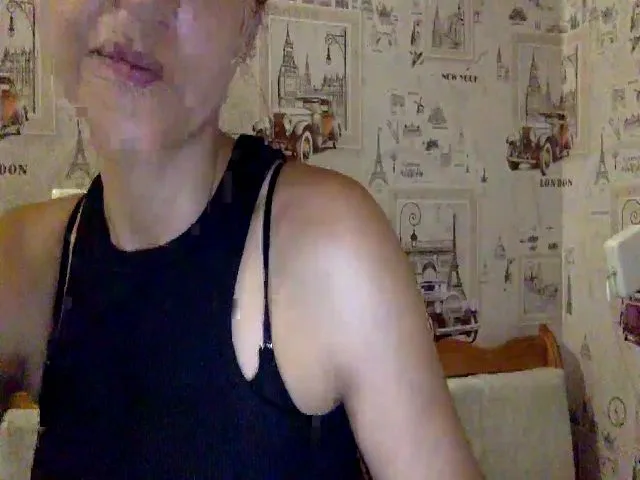 Live sex webcam photo for JolyBoss #254595711