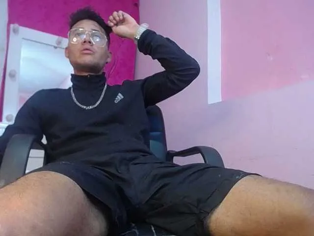 Live sex webcam photo for ViolettaYeik #252137273