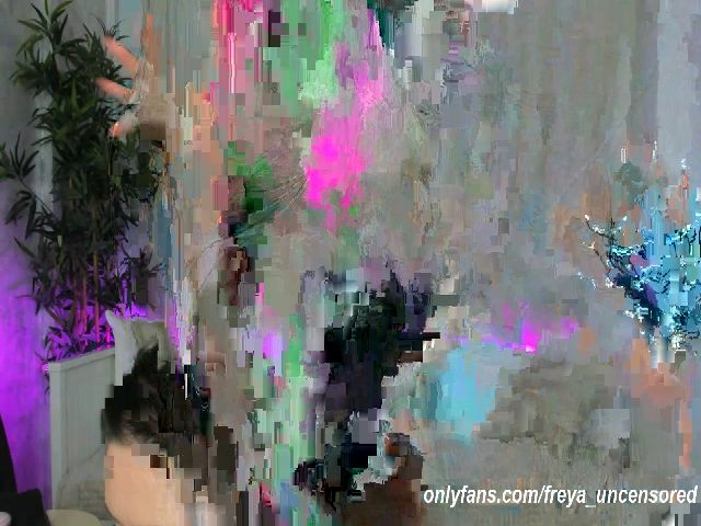 Live sex webcam photo for Newfreya #262747688