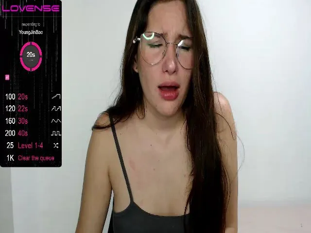 Live sex webcam photo for K_A_T #256642787