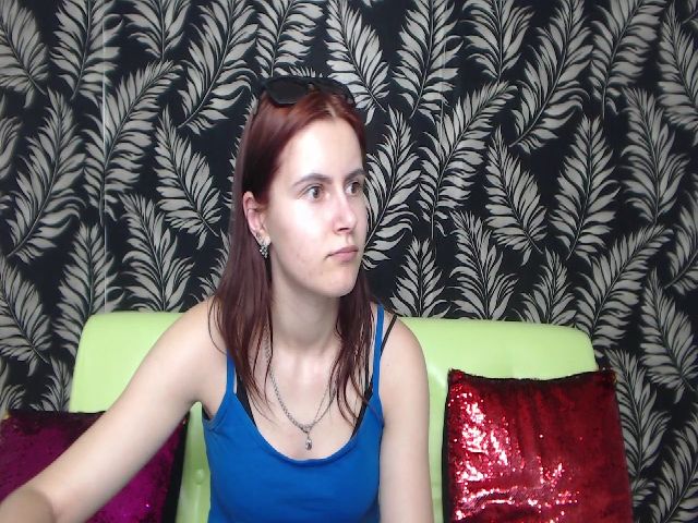 Live sex webcam photo for MollyTravis #260594807