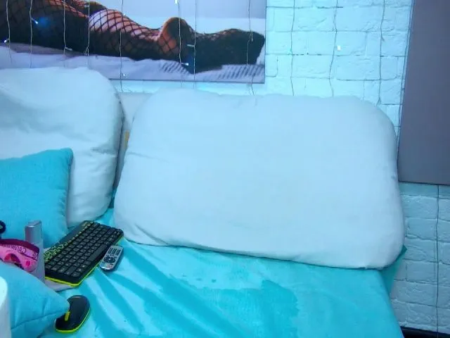 Live sex webcam photo for Top_Skinny #259679224
