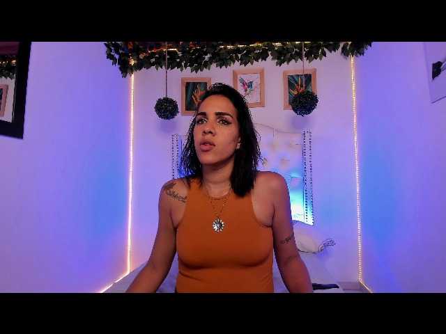 Live sex webcam photo for CrystalSmith #241008854