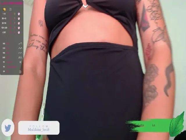 Live sex webcam photo for MadelinLove #262838996