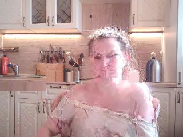 Live sex webcam photo for JaneGrey111 #252849847