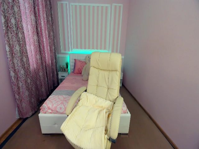 Live sex webcam photo for TorryWins #258571182