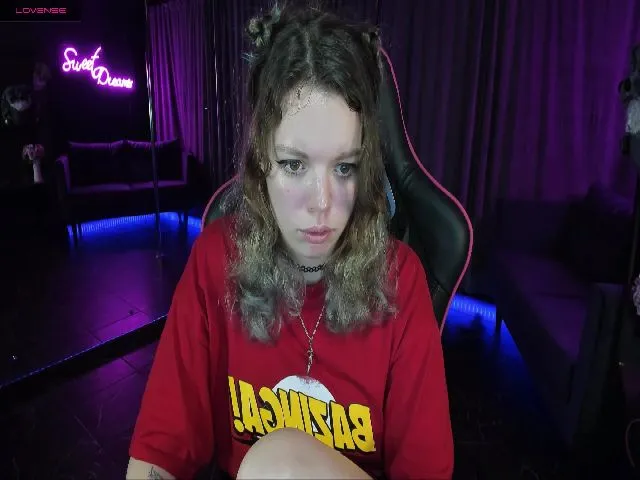 Live sex webcam photo for ClancyOsborne #264676485