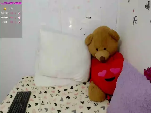 Live sex webcam photo for Clarissa___ #259689848