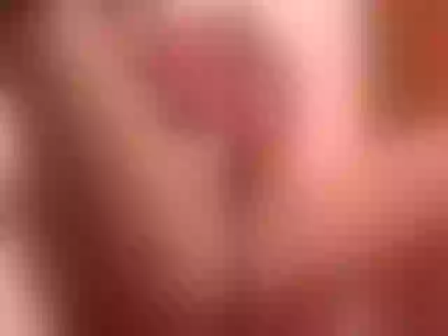 Live sex webcam photo for SquirtQeen33 #263714600