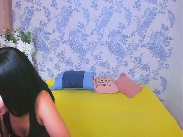 Live sex webcam photo for NikaRysa #254363564