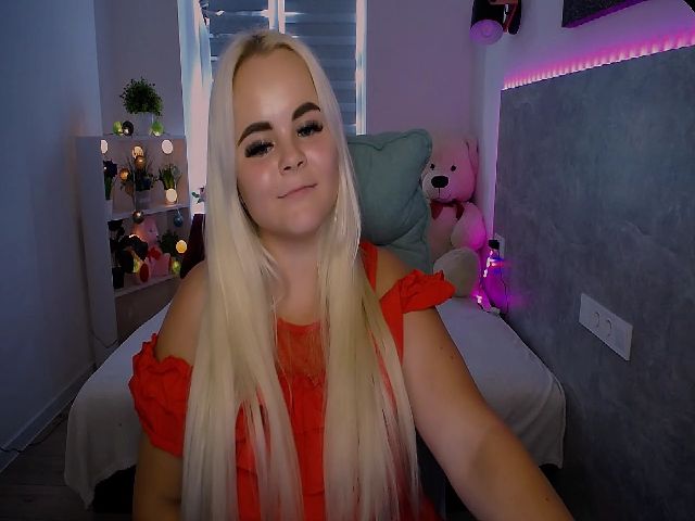 Live sex webcam photo for Jenni__fer #261156498