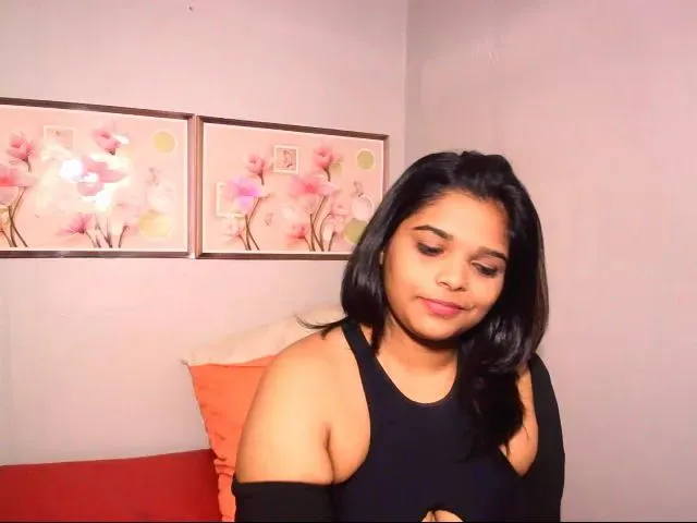Live sex webcam photo for Indiankimmy #261987150