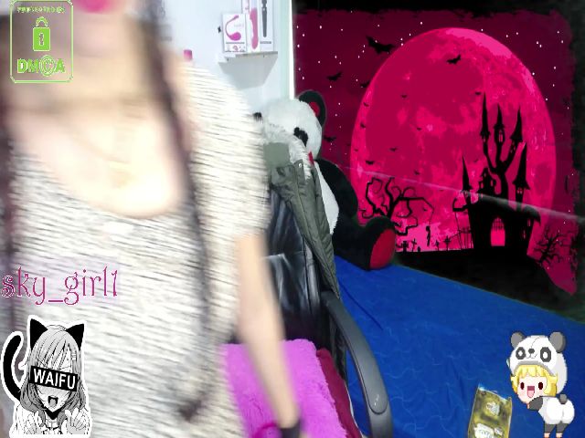 Live sex webcam photo for Sky_girl1 #256910258