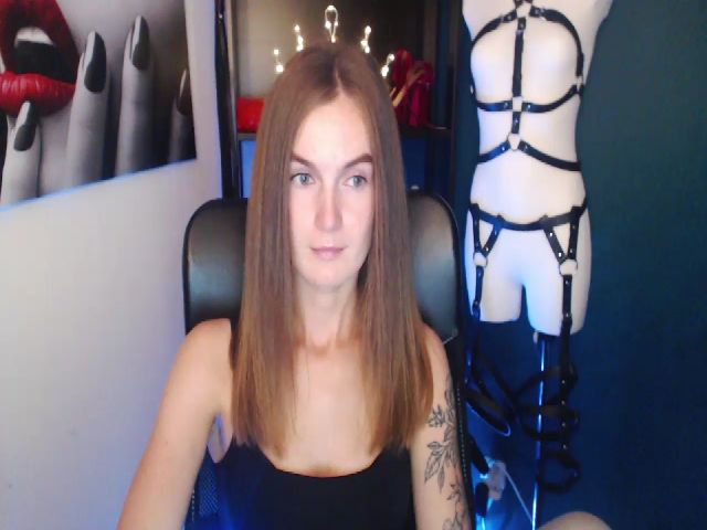 Live sex webcam photo for Chloex_Xx #260110493