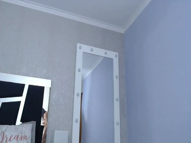 Live sex webcam photo for Pythonissa97 #264951168