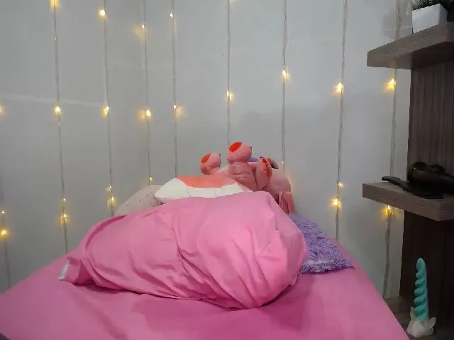 Live sex webcam photo for ETHANJARA #259475029