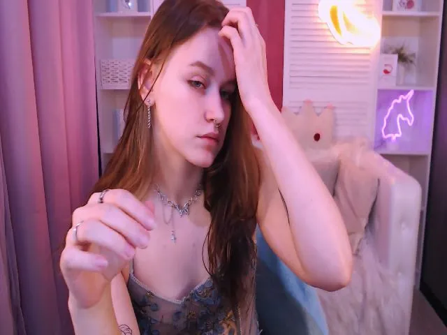 Live sex webcam photo for LynneDawson #258812841