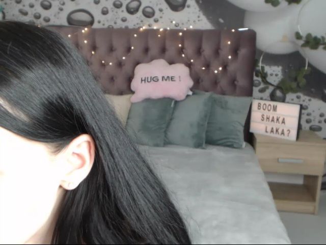 Live sex webcam photo for SamantaBerryl #254447386