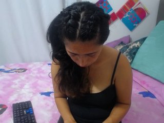 Live sex webcam photo for sexy-mary-69 #240676135