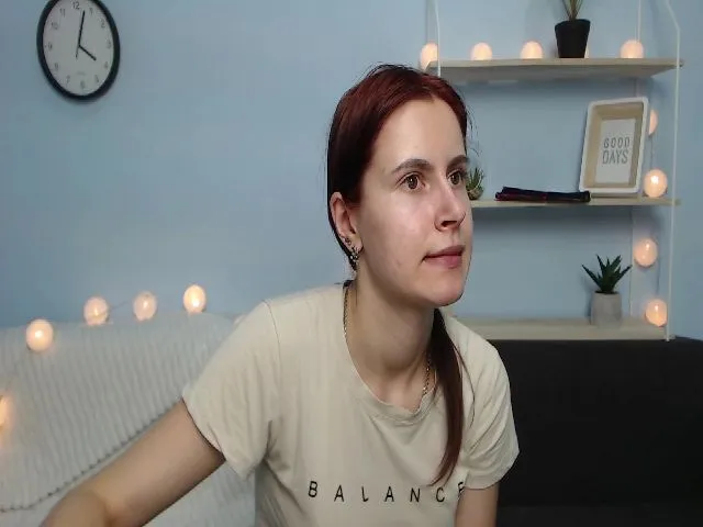 Live sex webcam photo for MollyTravis #258985478